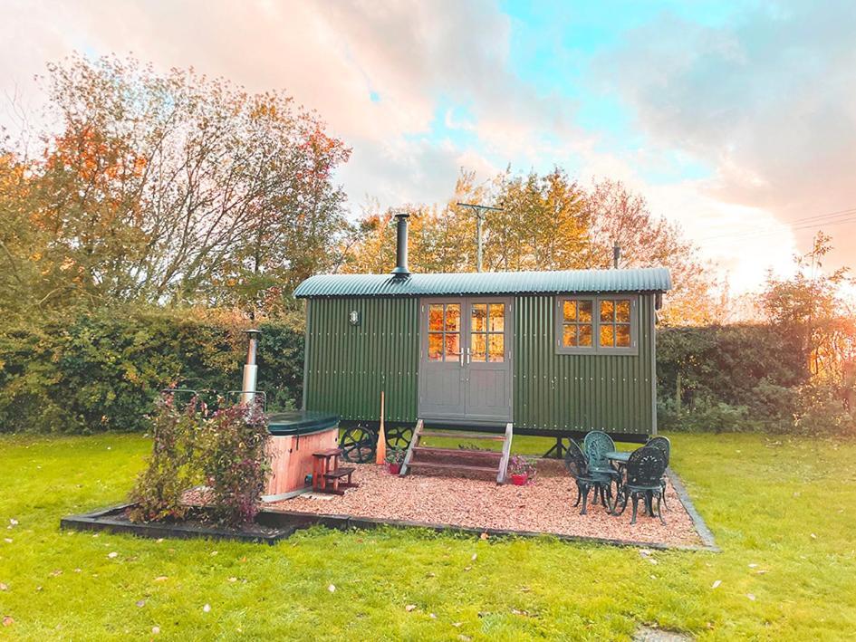 Old King William Shepherd Huts And Private Hot Tubs In North Norfolk Hunworth Екстериор снимка