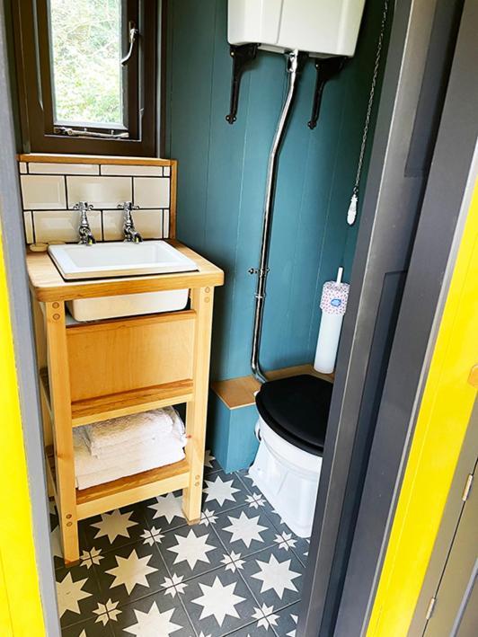 Old King William Shepherd Huts And Private Hot Tubs In North Norfolk Hunworth Екстериор снимка